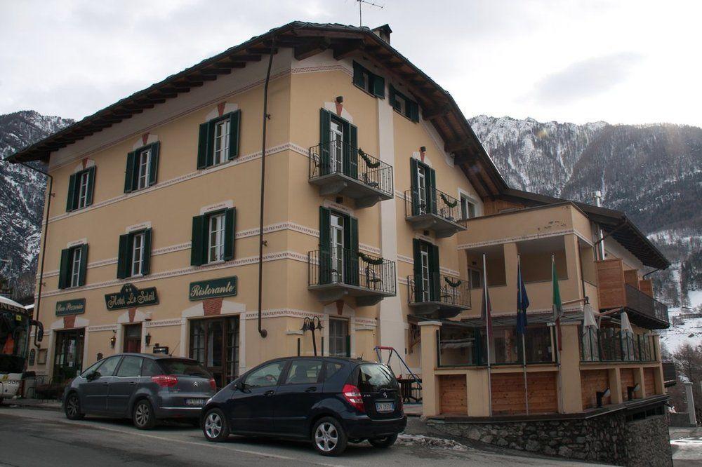 Hotel Le Soleil Challand-Saint-Anselme Extérieur photo